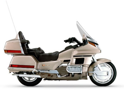 ゴールドウイング GL1500 SE